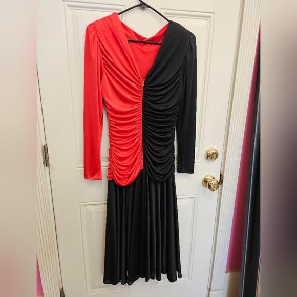 Abby Keni dress, 80s, vintage, asymmetrical,  red and black,  retro, costumes, - Picture 3 of 11